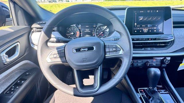 new 2025 Jeep Compass car, priced at $26,685