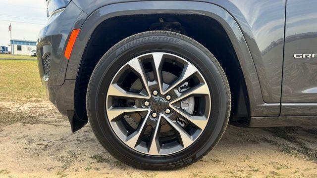 new 2025 Jeep Grand Cherokee L car, priced at $61,170