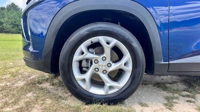 used 2024 Chevrolet Trax car, priced at $20,987