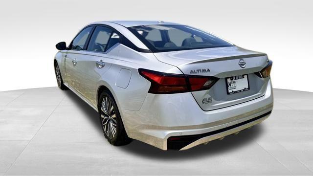 used 2023 Nissan Altima car, priced at $21,587