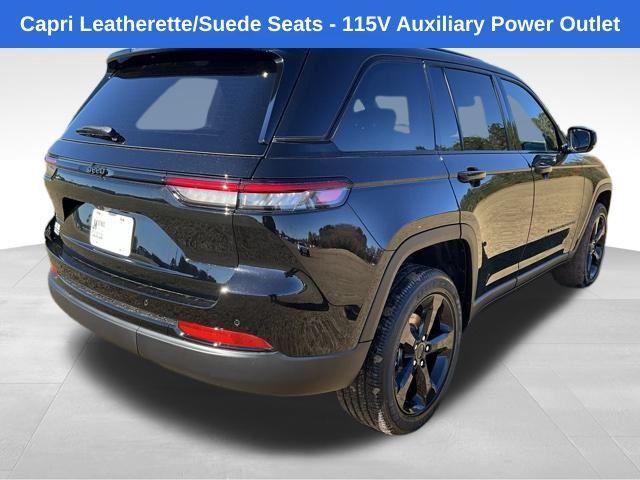 new 2025 Jeep Grand Cherokee car, priced at $42,670