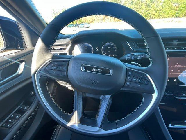 new 2025 Jeep Grand Cherokee car, priced at $42,670