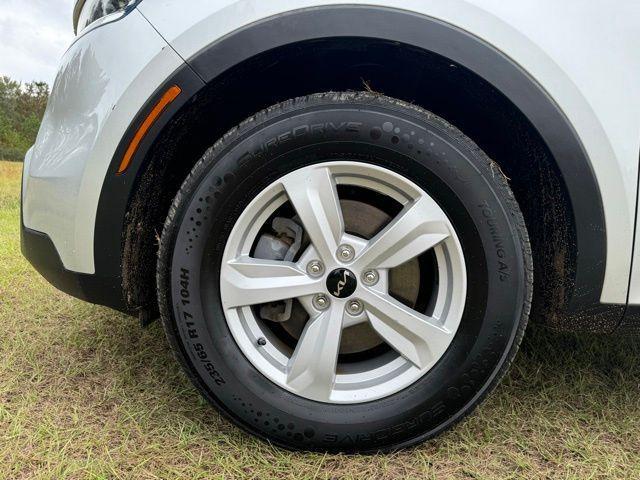 used 2022 Kia Sorento car, priced at $21,871