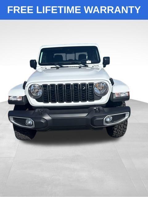 new 2025 Jeep Gladiator car, priced at $46,227