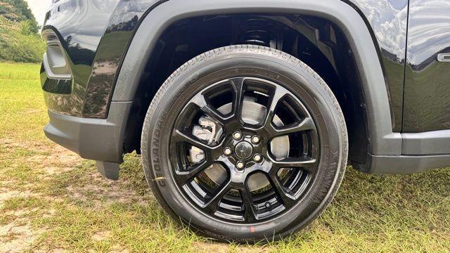 new 2025 Jeep Compass car, priced at $34,305