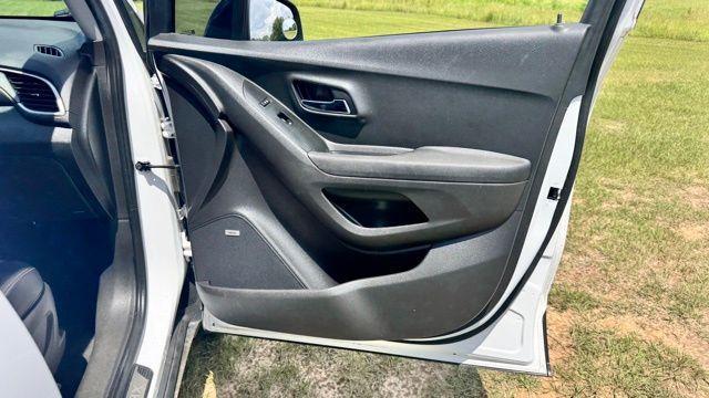 used 2020 Chevrolet Trax car, priced at $13,717