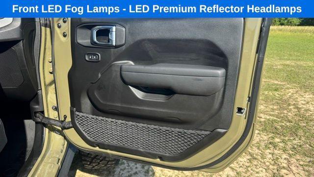 new 2025 Jeep Wrangler car, priced at $70,442