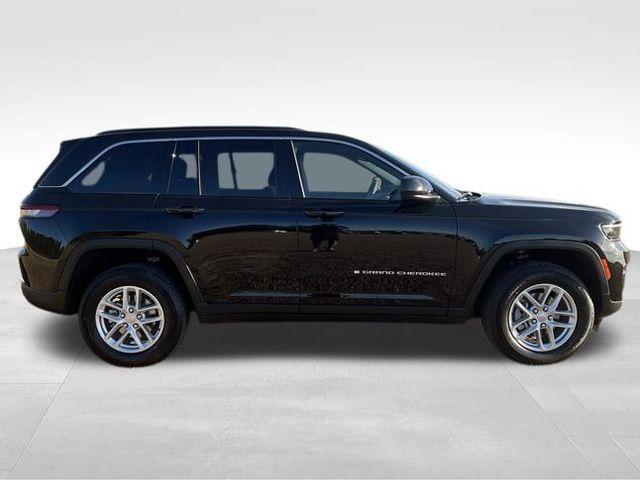 new 2025 Jeep Grand Cherokee car, priced at $33,473