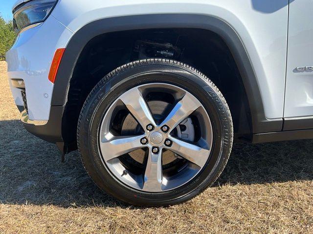 new 2025 Jeep Grand Cherokee L car, priced at $51,371