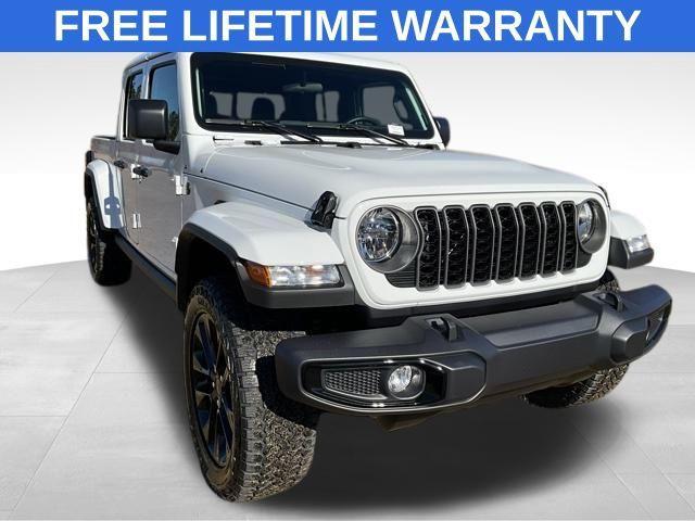 new 2025 Jeep Gladiator car, priced at $41,781