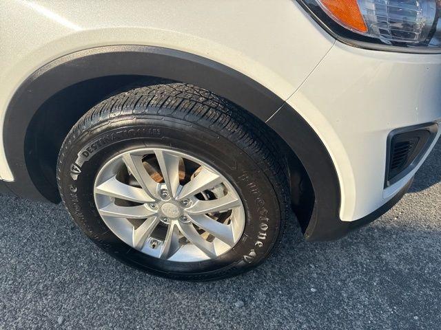 used 2016 Kia Sorento car, priced at $9,411