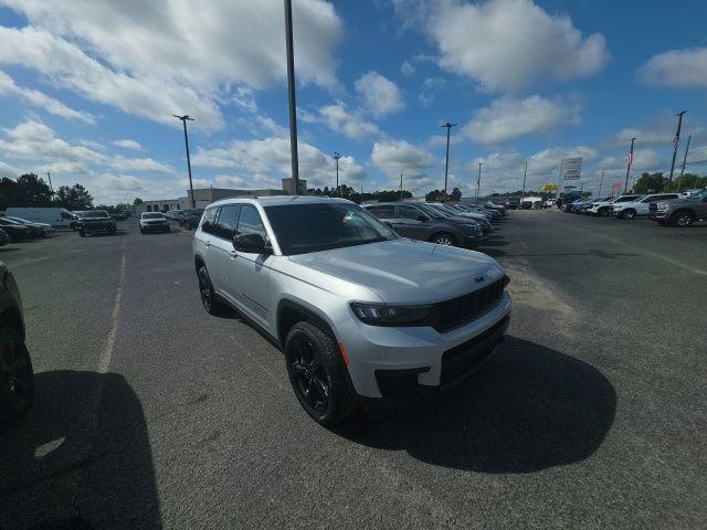 used 2023 Jeep Grand Cherokee L car, priced at $32,987