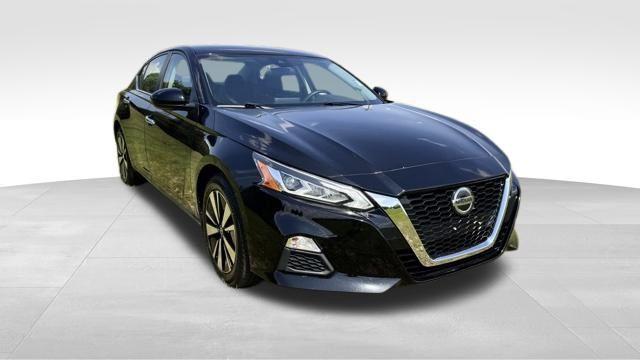 used 2022 Nissan Altima car, priced at $19,998
