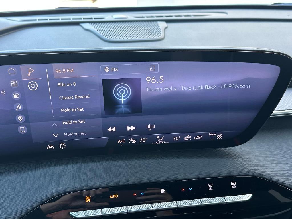 new 2025 Buick Enclave car