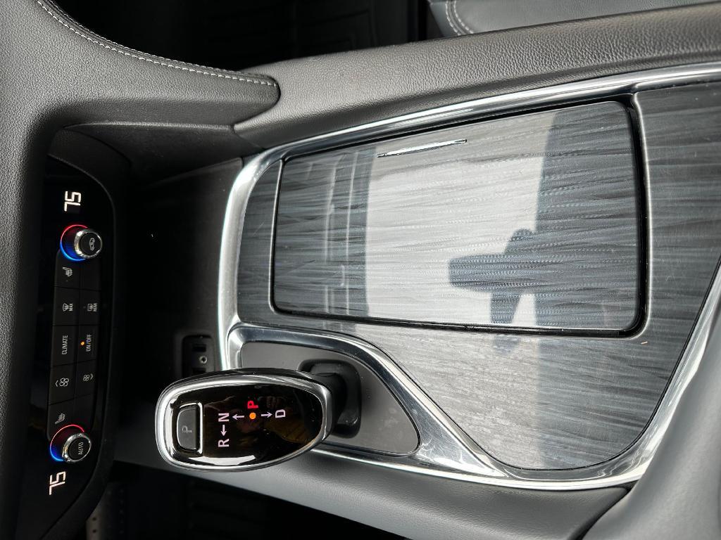 used 2019 Buick Enclave car, priced at $18,900