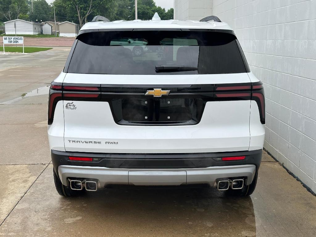 new 2025 Chevrolet Traverse car, priced at $45,195