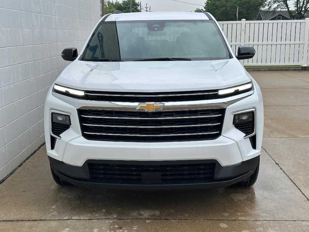 new 2025 Chevrolet Traverse car, priced at $45,195