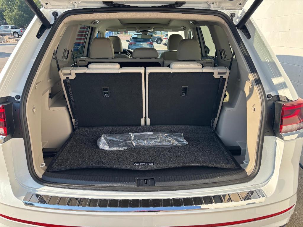 used 2024 Volkswagen Atlas car, priced at $45,900