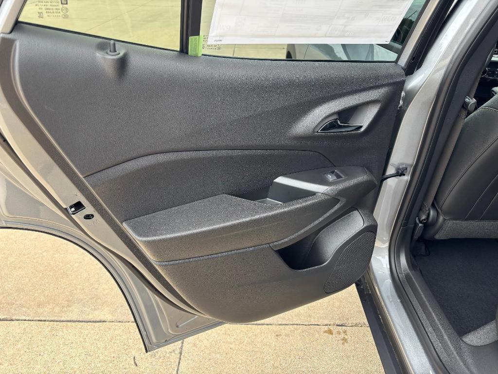 new 2025 Chevrolet Trax car, priced at $25,485