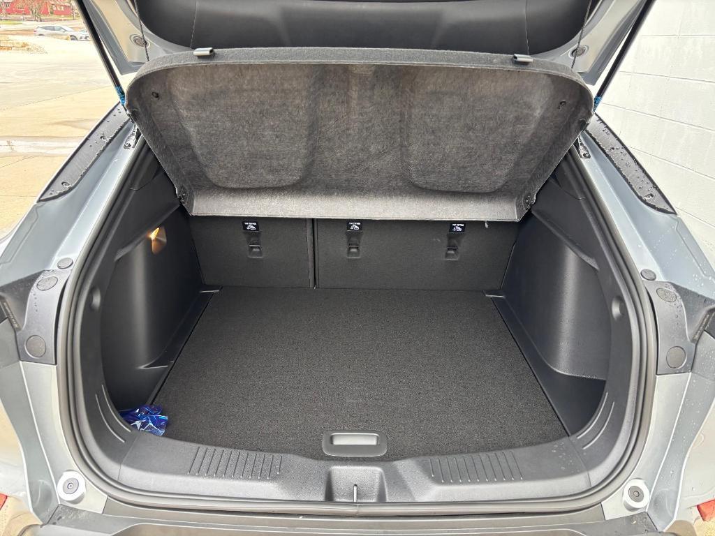 new 2025 Buick Envista car, priced at $27,180