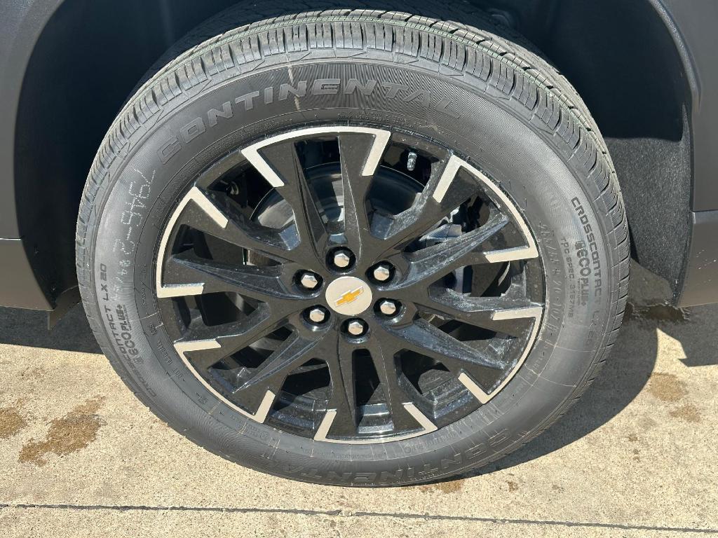 new 2025 Chevrolet Traverse car, priced at $48,545