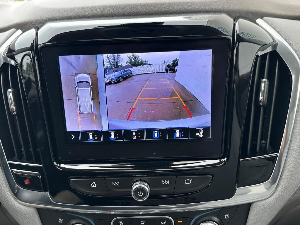 used 2020 Chevrolet Traverse car, priced at $25,900