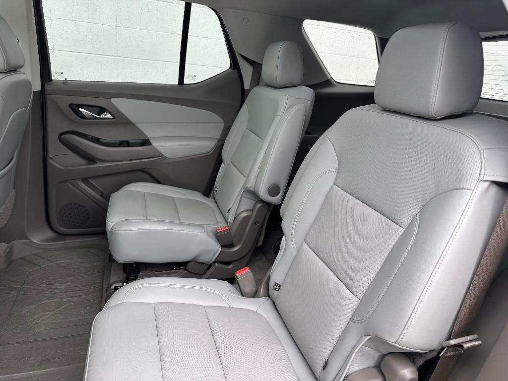 used 2020 Chevrolet Traverse car, priced at $25,900
