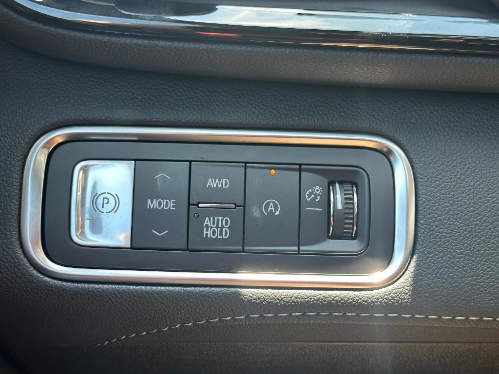 new 2025 Buick Enclave car, priced at $60,695