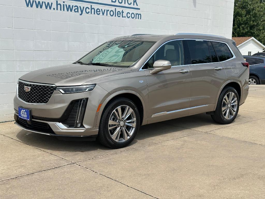 used 2022 Cadillac XT6 car, priced at $34,900