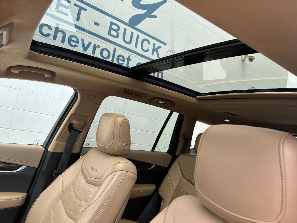 used 2022 Cadillac XT6 car, priced at $34,900