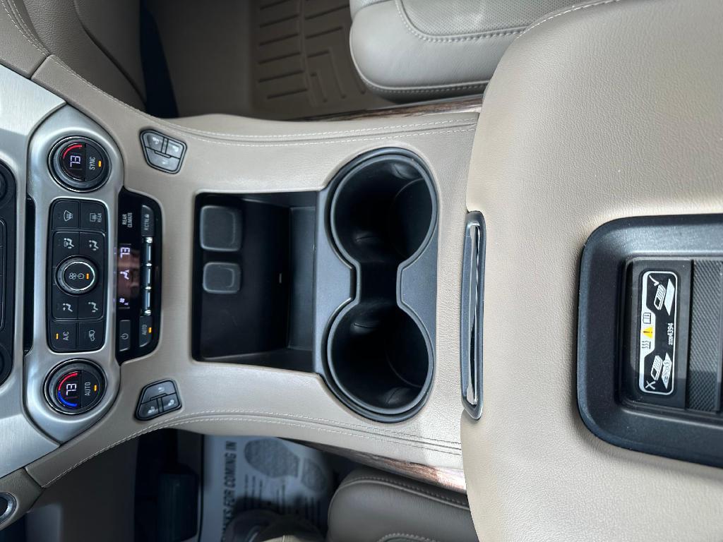 used 2017 GMC Yukon car, priced at $26,900