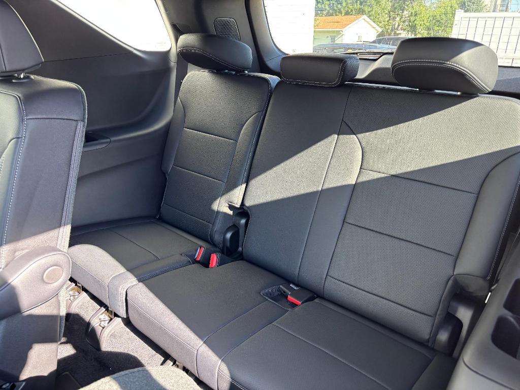 new 2026 Chevrolet Traverse car, priced at $47,415