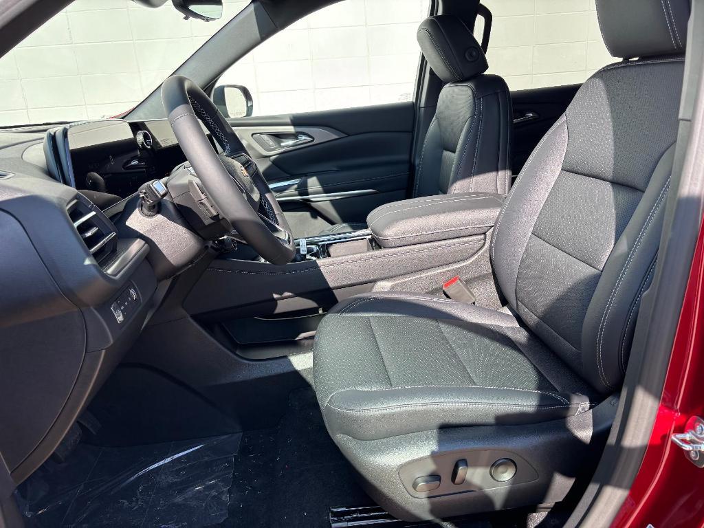 new 2026 Chevrolet Traverse car, priced at $47,415