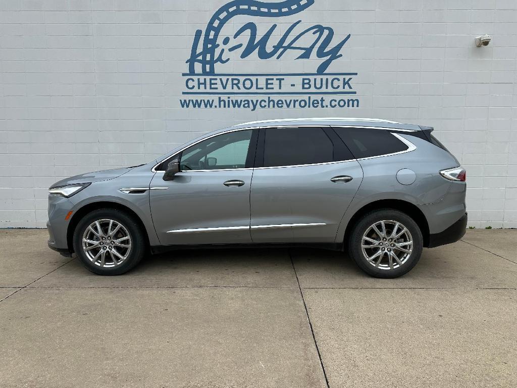 used 2024 Buick Enclave car, priced at $39,900