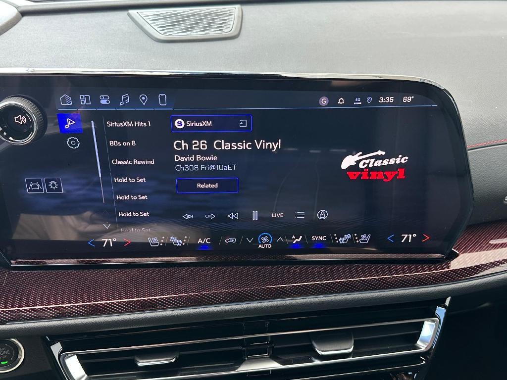 new 2026 Chevrolet Traverse car, priced at $59,295