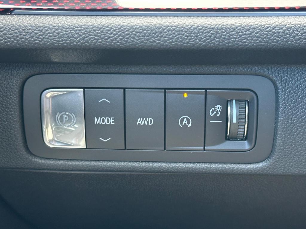 new 2026 Chevrolet Traverse car, priced at $59,295