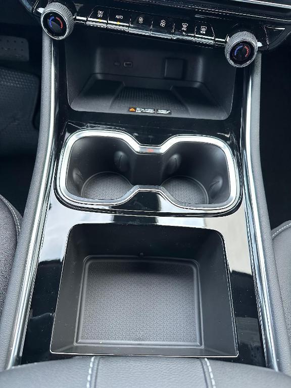 new 2026 Chevrolet Traverse car, priced at $46,920