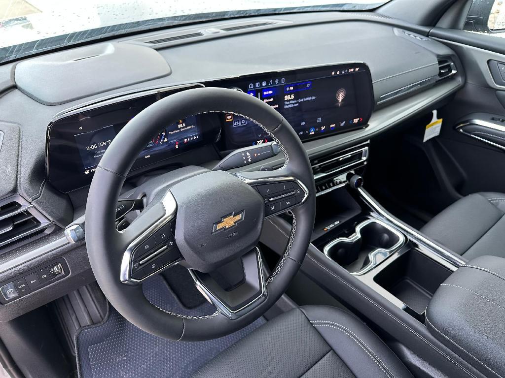 new 2026 Chevrolet Traverse car, priced at $46,920