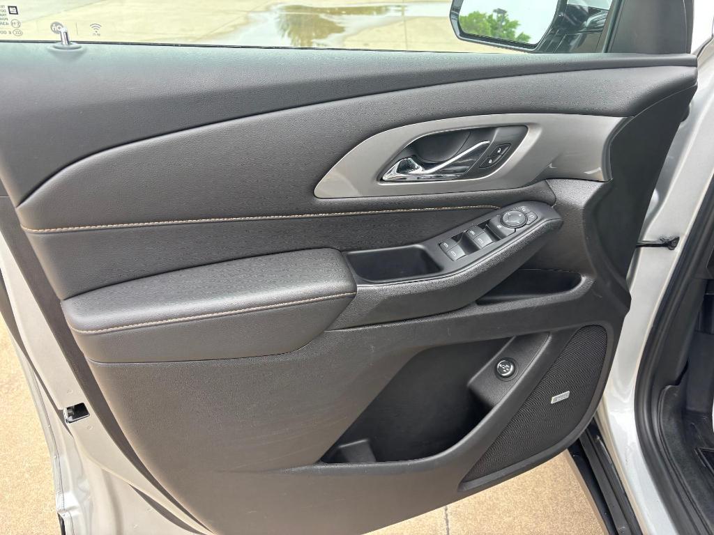 used 2019 Chevrolet Traverse car, priced at $21,900