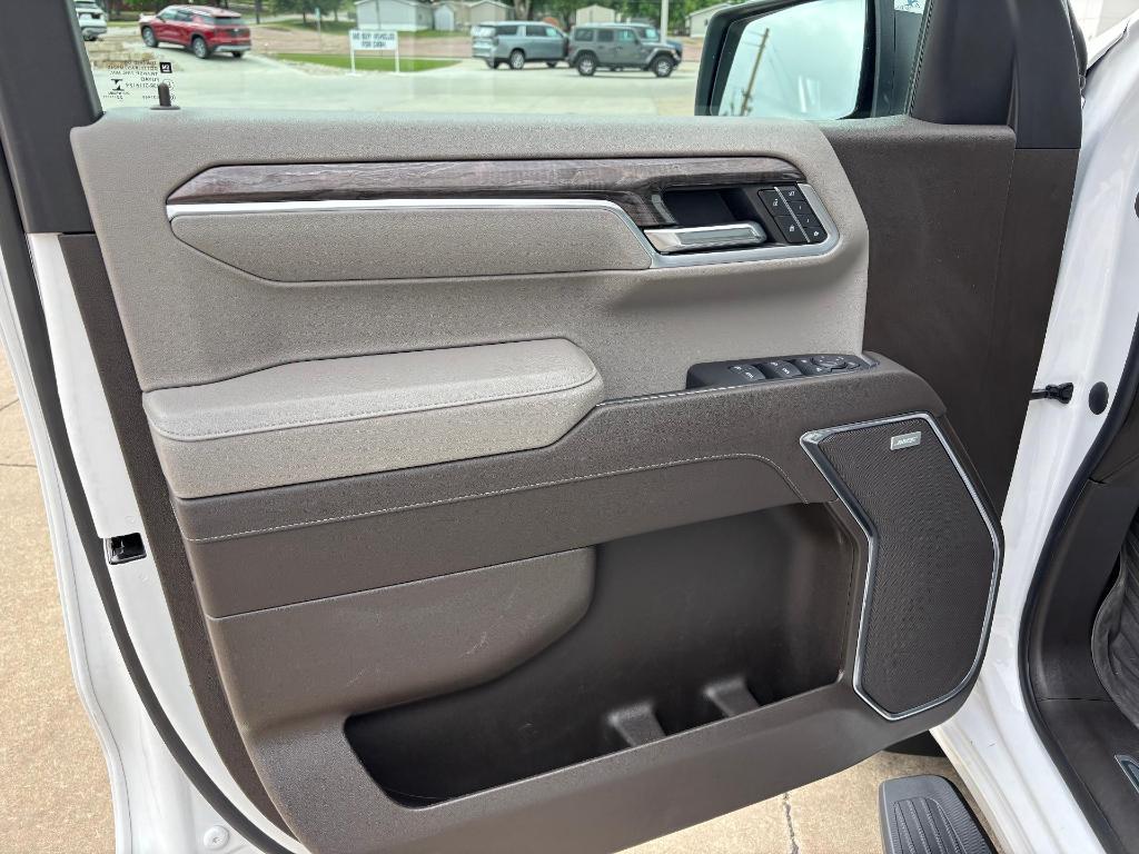 used 2022 Chevrolet Silverado 1500 car, priced at $45,900