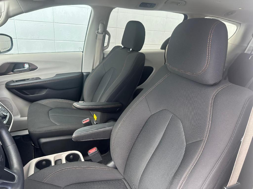 used 2017 Chrysler Pacifica car, priced at $17,900