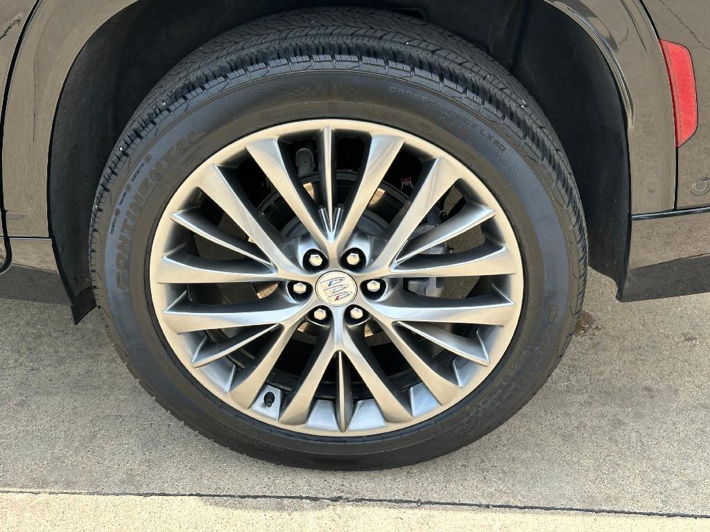 used 2025 Buick Enclave car, priced at $62,900