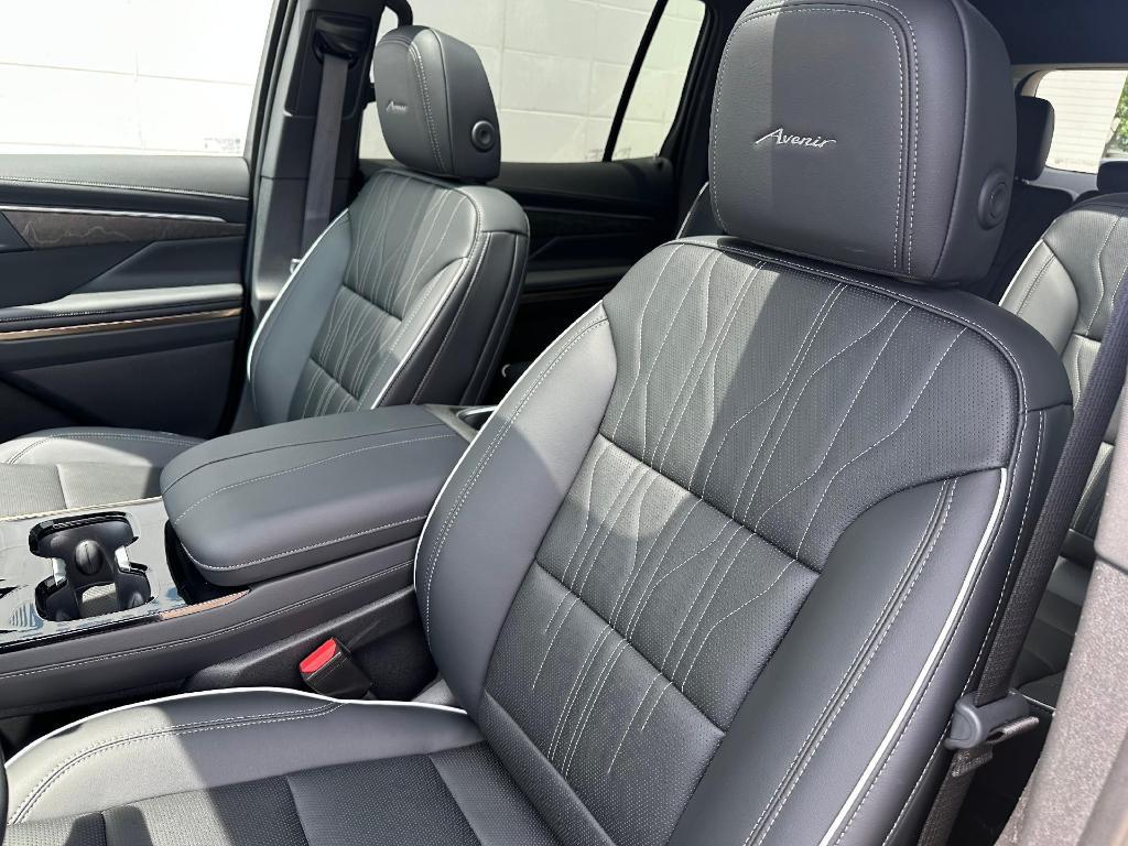used 2025 Buick Enclave car, priced at $62,900
