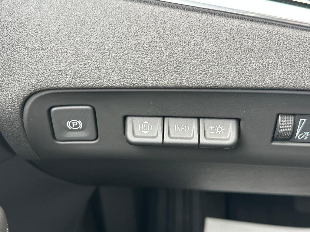 used 2024 Buick Enclave car, priced at $50,900