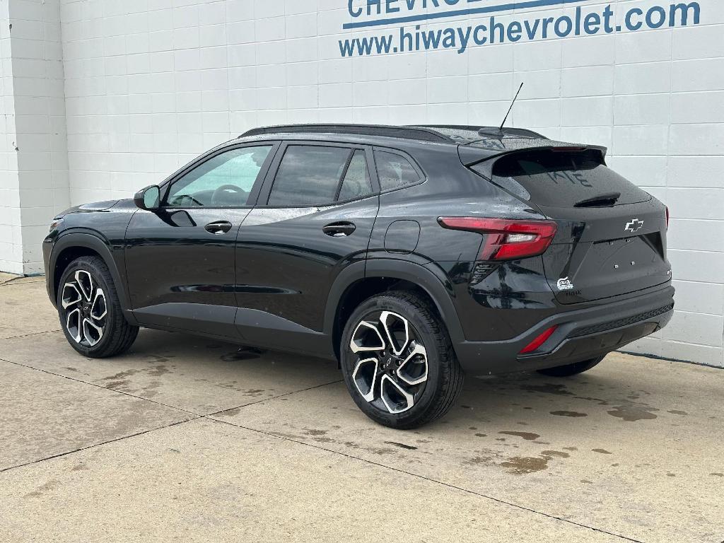 new 2025 Chevrolet Trax car, priced at $27,585