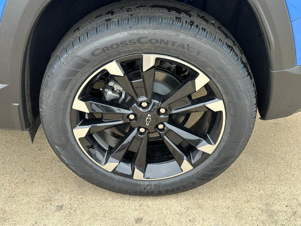 new 2025 Chevrolet Equinox car, priced at $36,345