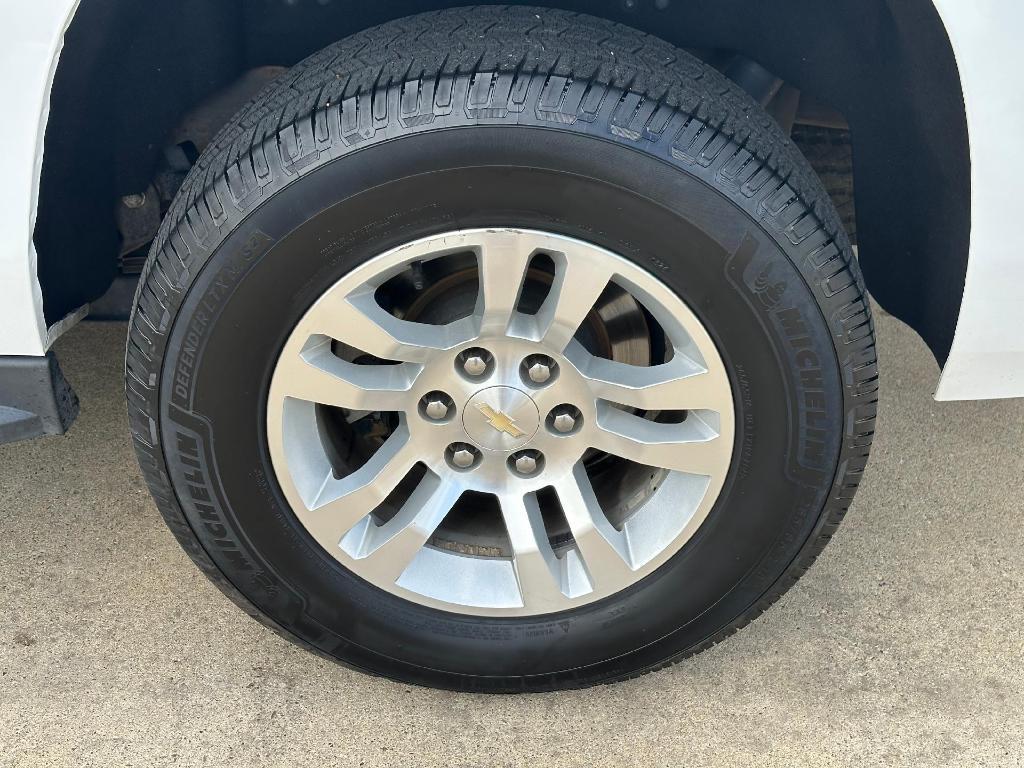 used 2020 Chevrolet Suburban car, priced at $30,900