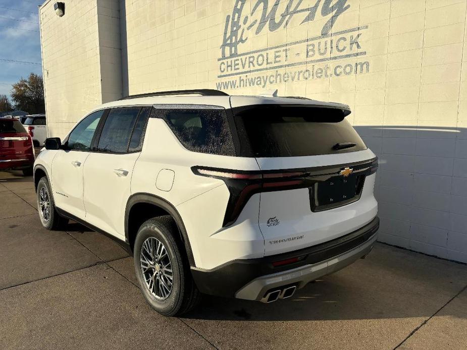 new 2025 Chevrolet Traverse car, priced at $43,495