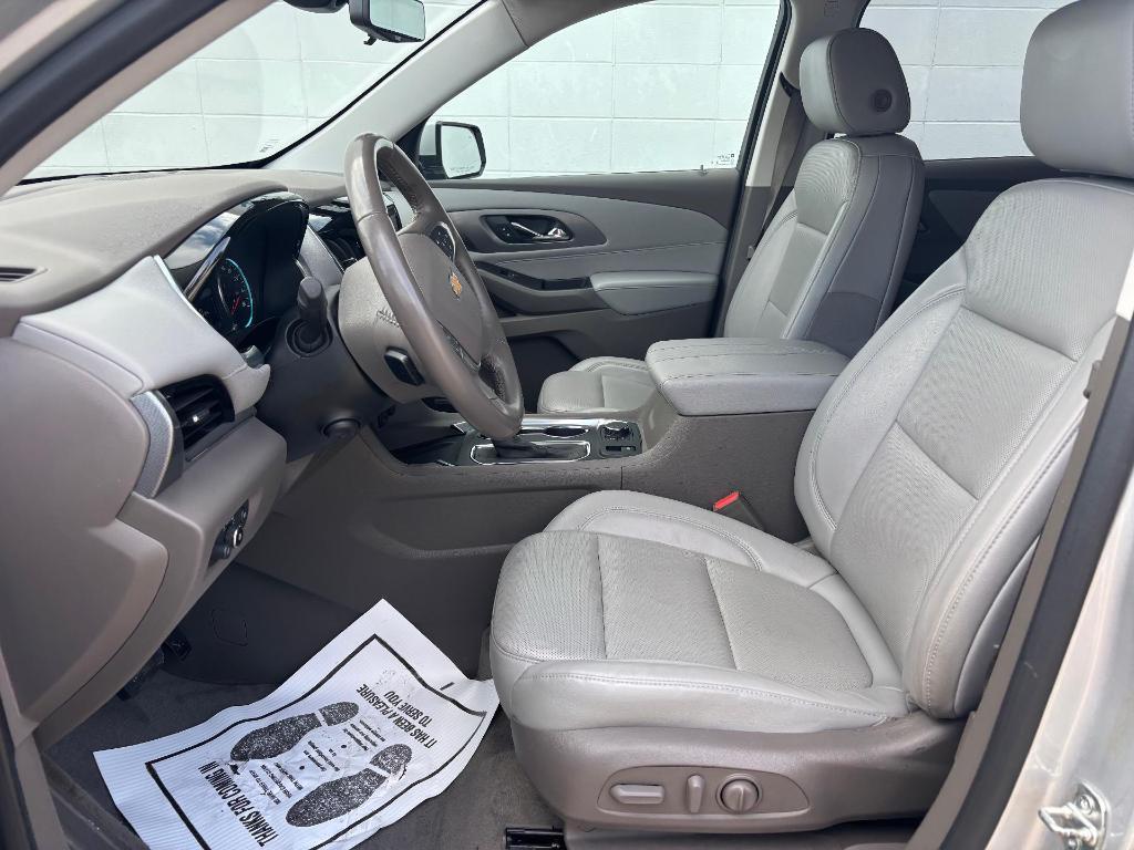 used 2020 Chevrolet Traverse car, priced at $27,900