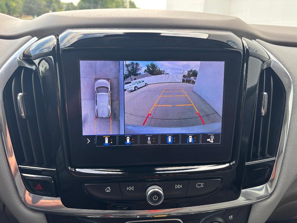 used 2020 Chevrolet Traverse car, priced at $27,900